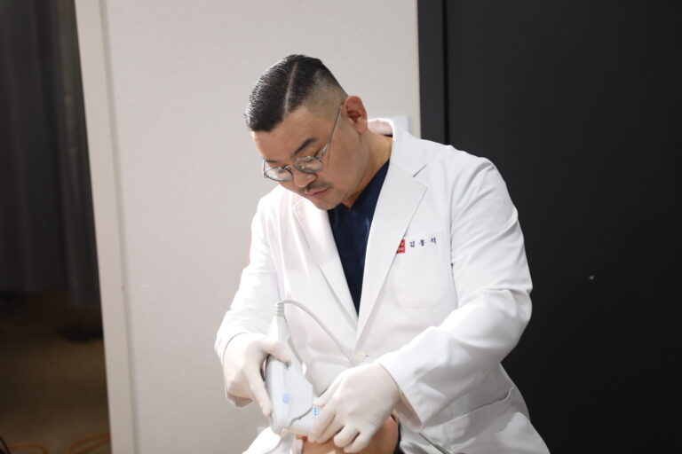 ウルセラとサーマクールを併用すれば、費用対効果の高い治療法となります。